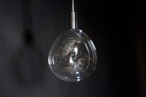 Surface-Tension-Lamp_00