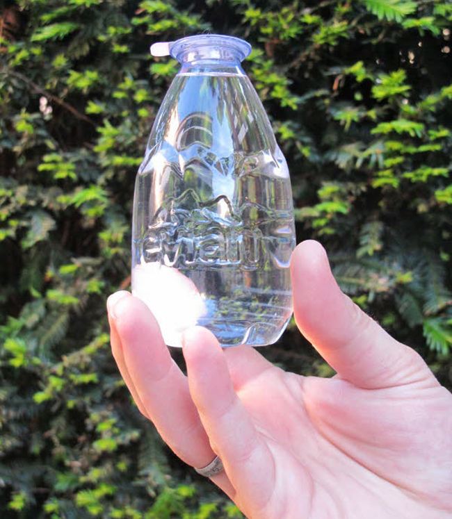 La Goutte: la nueva botella de agua de Evian - di-conexiones